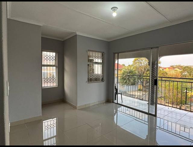 2 BEDROOM PROPERTY TO RENT IN NEWLANDS WEST